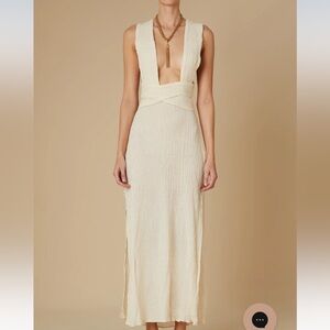 Elegant Cream Sleeveless Dress